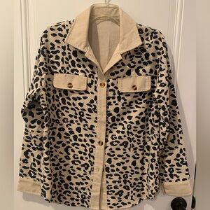 Leopard Print Button-down shirt. Sz Med.
